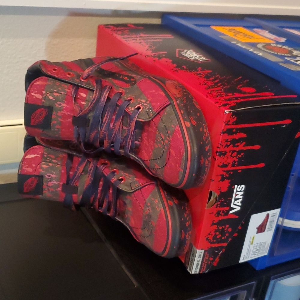Vans x Nightmare on Elm Street Sk8-Hi, Size 9.5, used